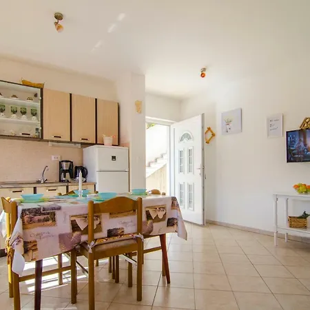 Apartman Perla Apartment Splitska