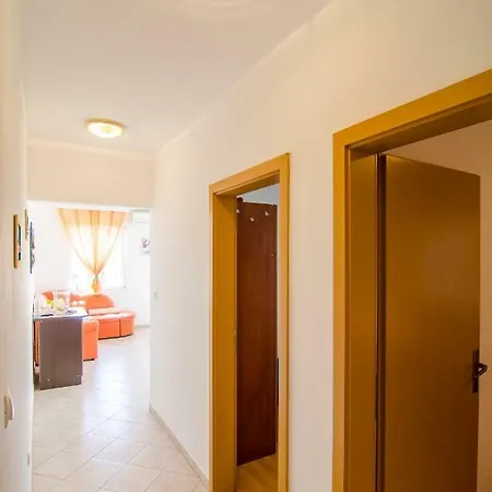 Apartman Perla * Splitska