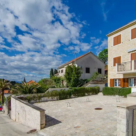 Apartman Perla Apartment *